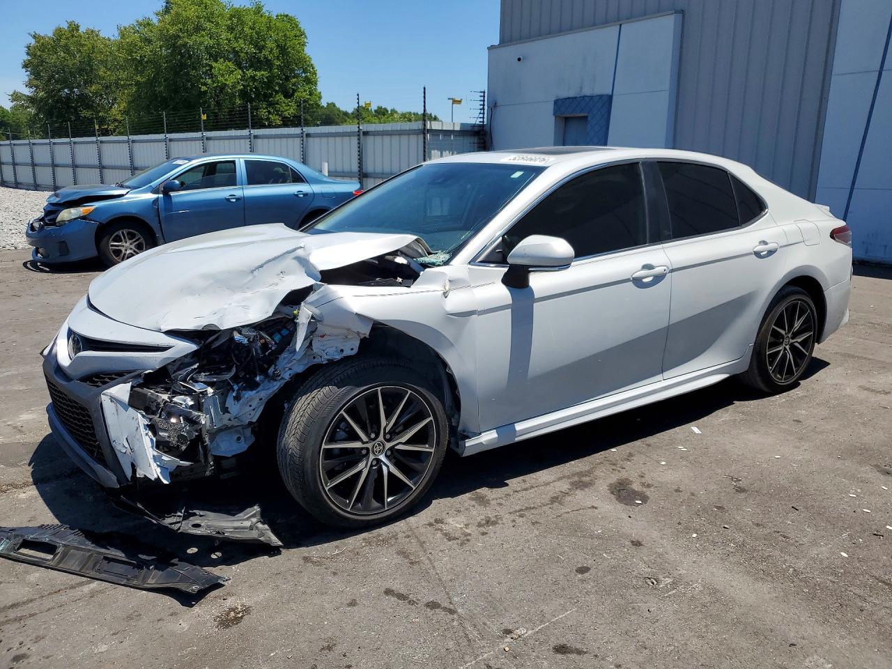 2024 TOYOTA CAMRY