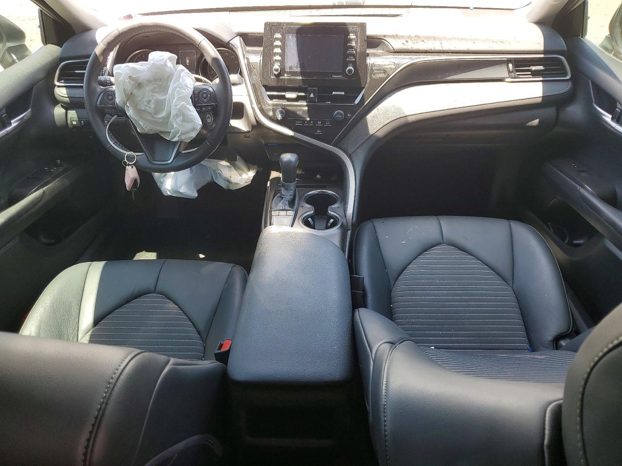 2024 TOYOTA CAMRY SE photo 15