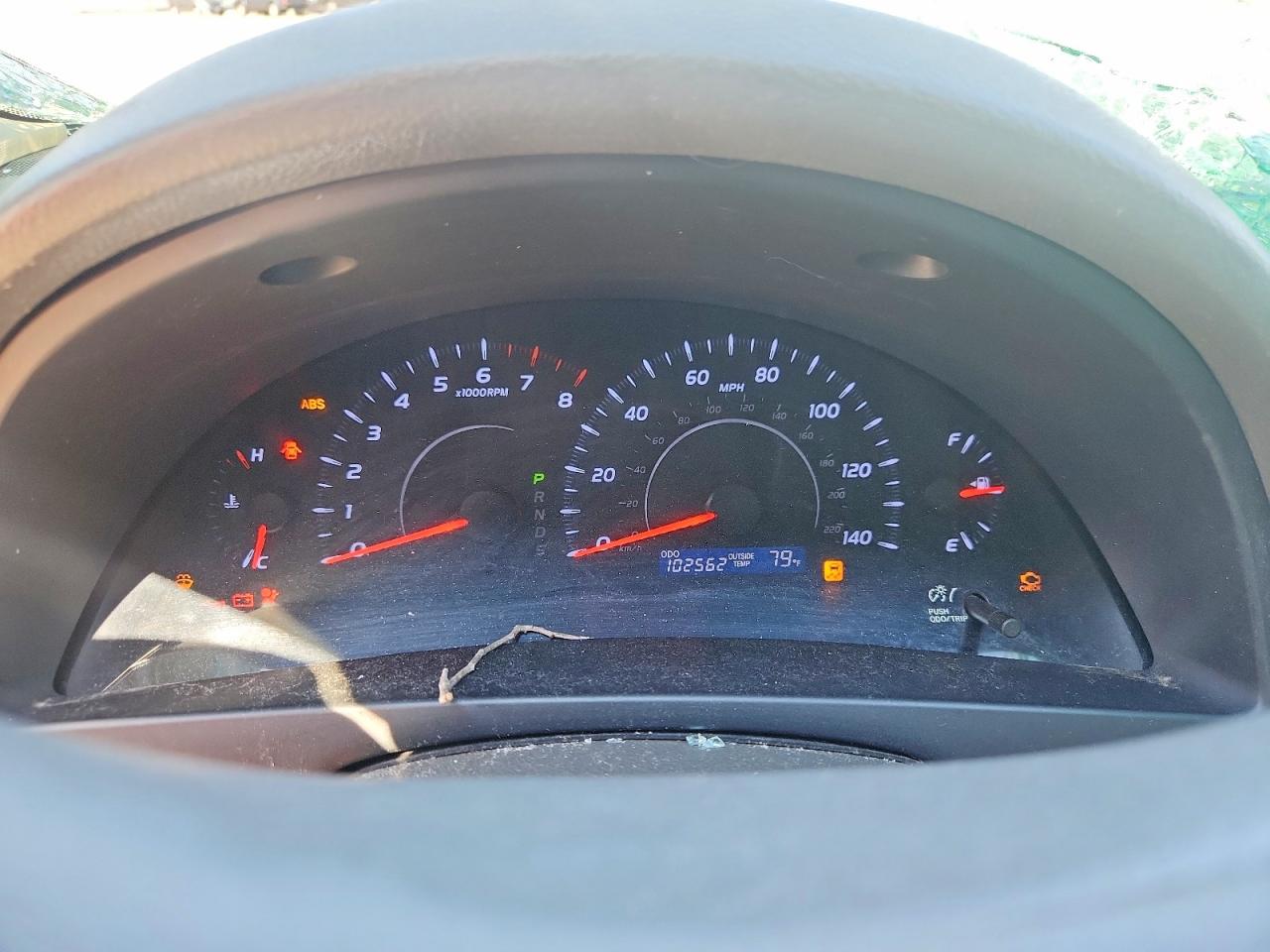 2010 TOYOTA CAMRY LE photo 17