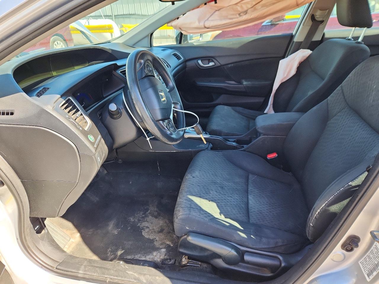 2015 HONDA CIVIC LX photo 13