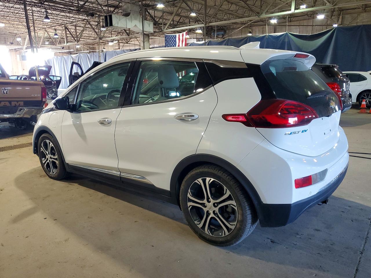 2017 CHEVROLET BOLT EV PREMIER photo 4