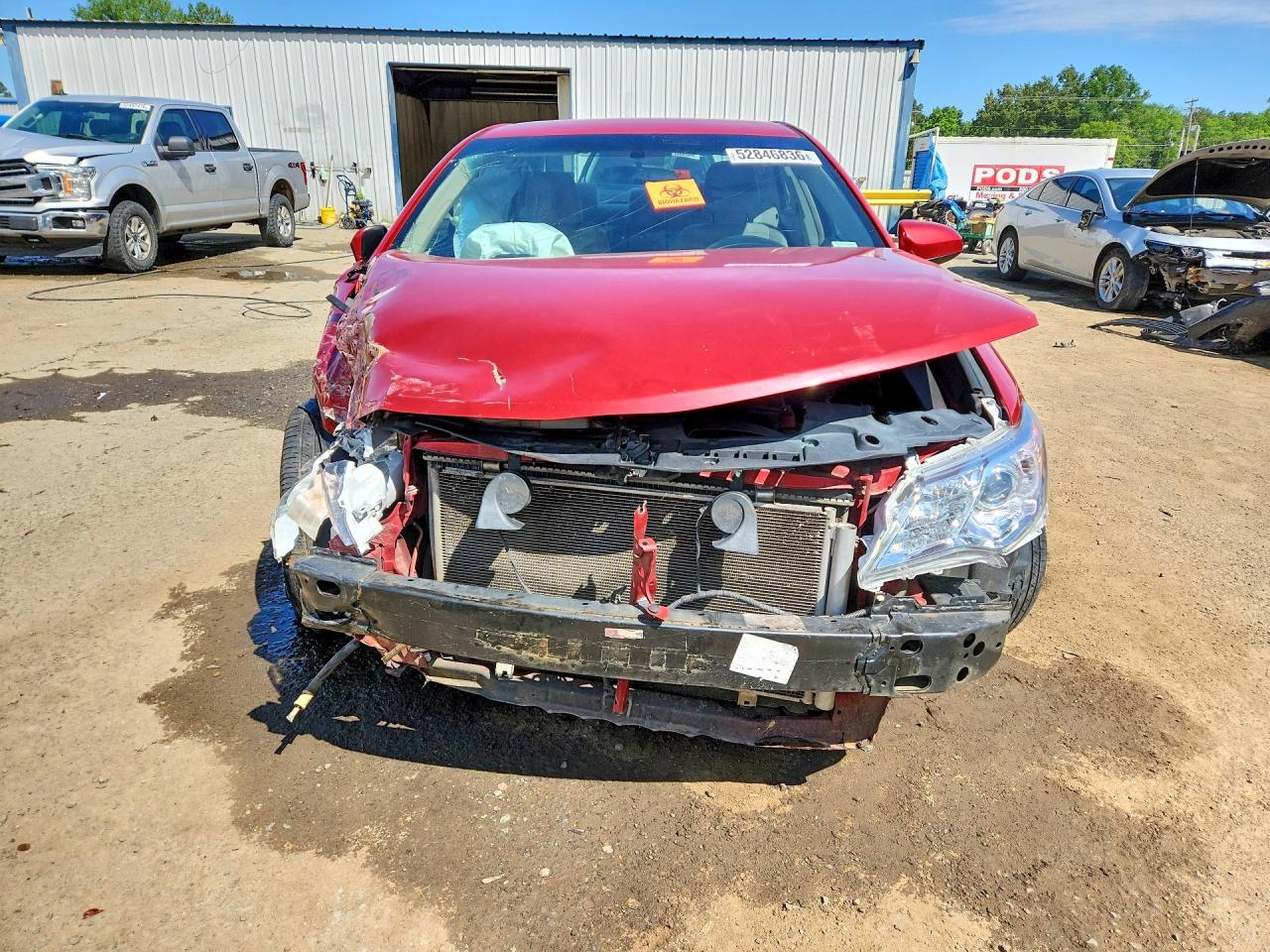 2014 TOYOTA CAMRY LE photo 5