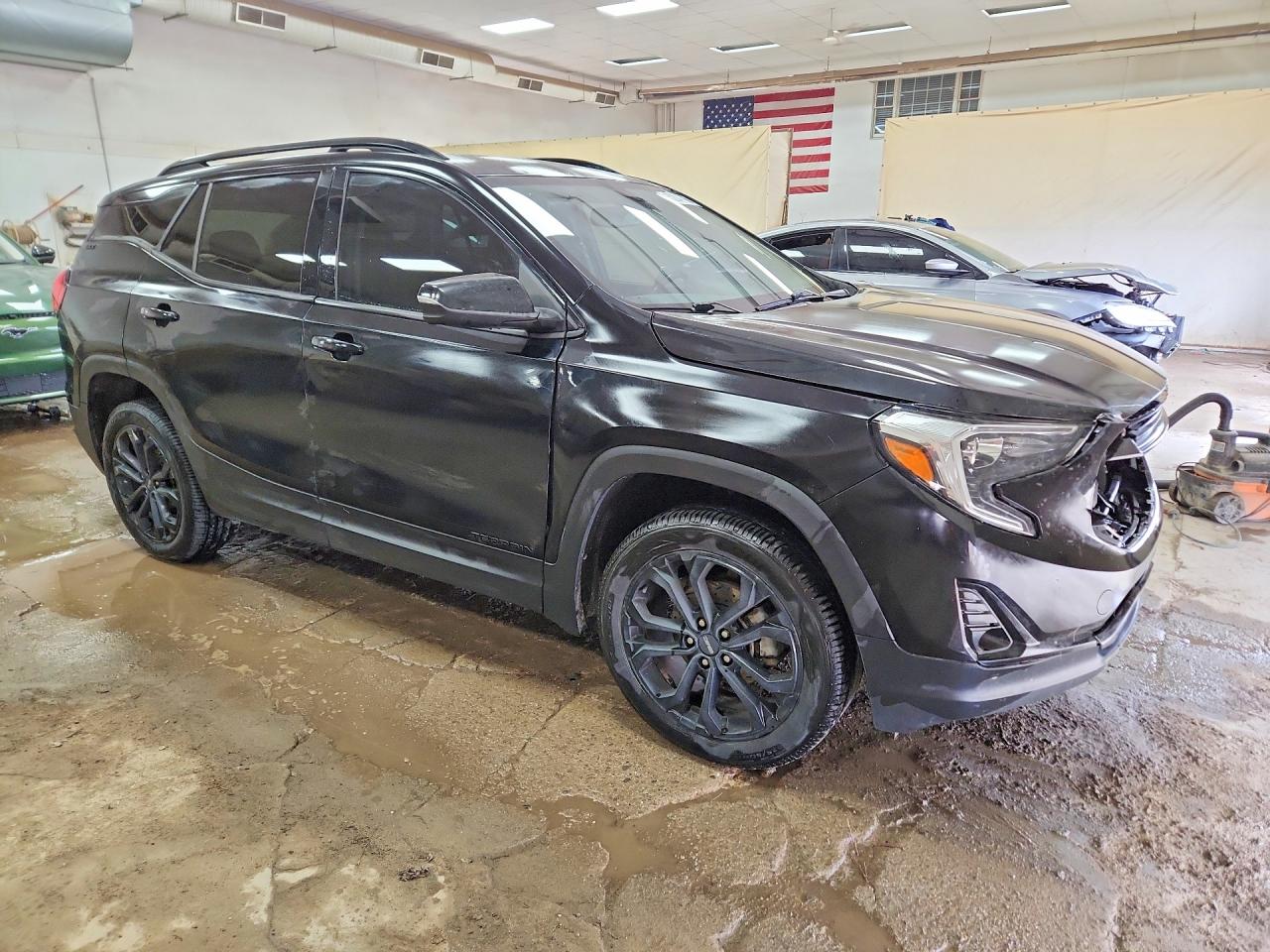 2019 GMC TERRAIN SLT photo 10