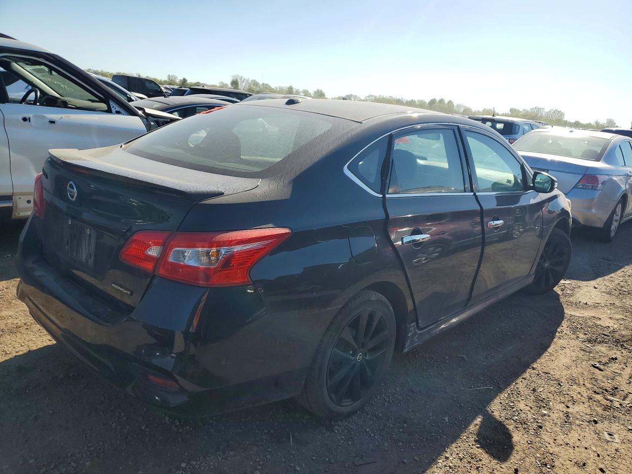 2018 NISSAN SENTRA SR photo 5