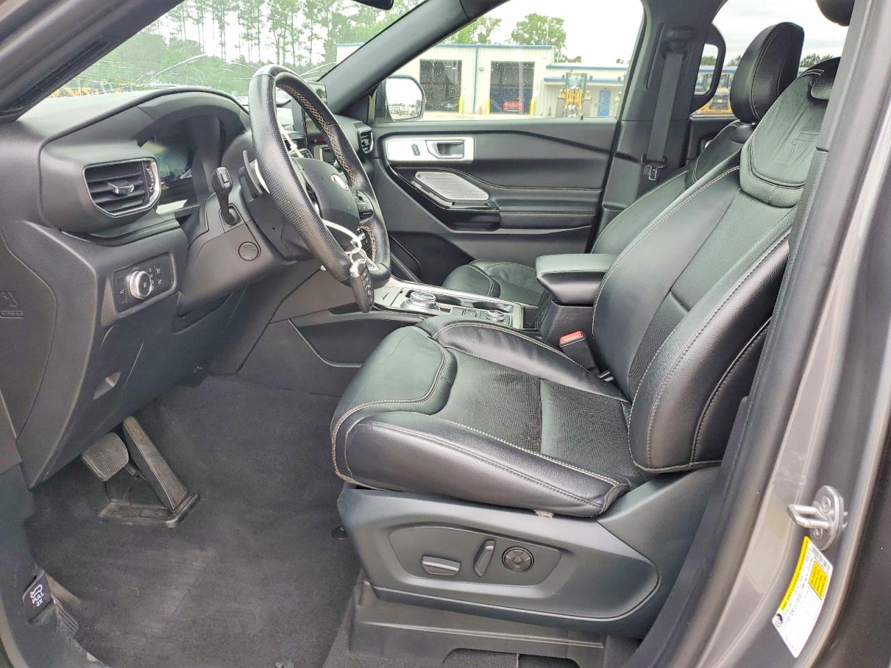 2021 FORD EXPLORER ST photo 19