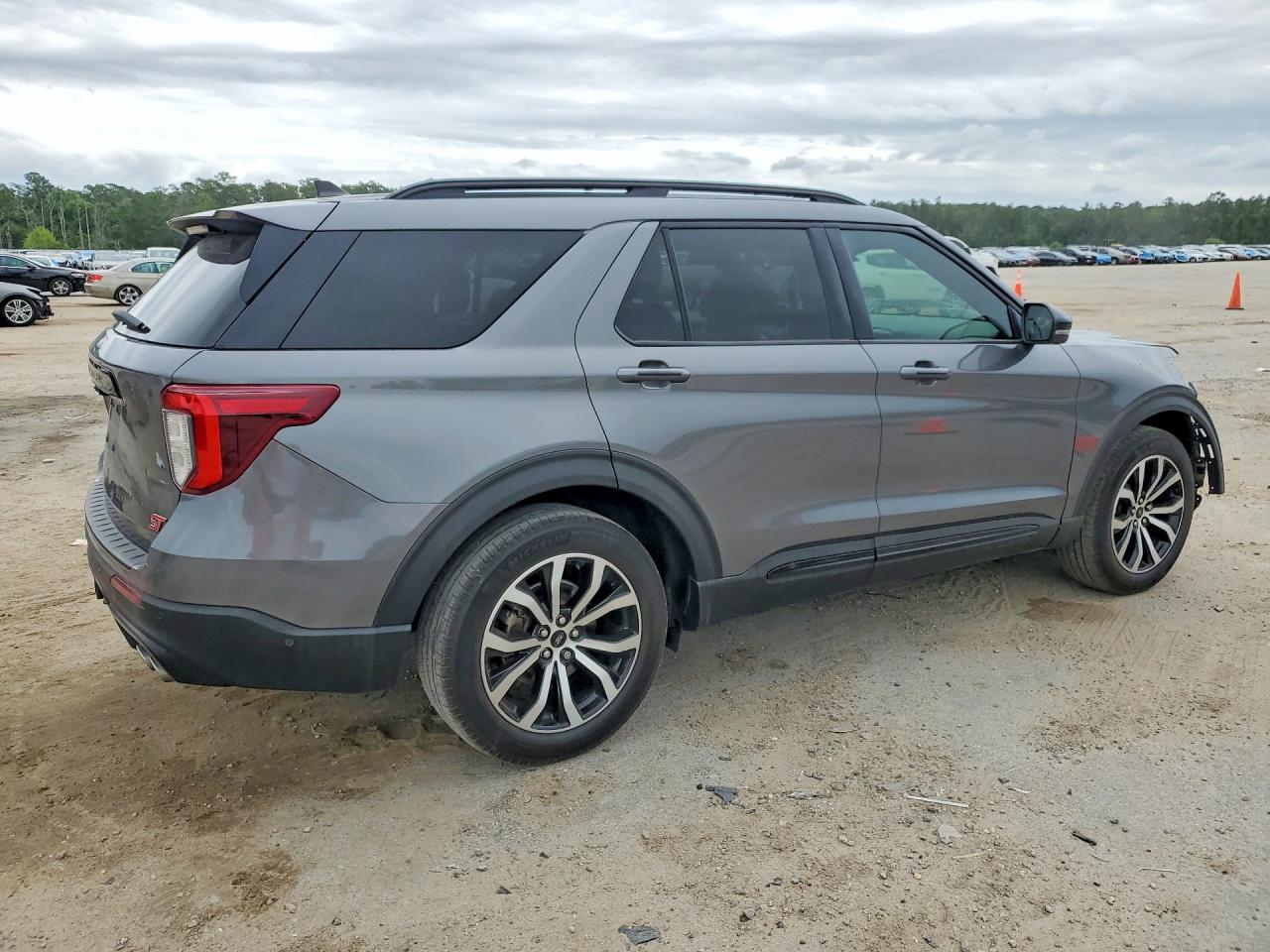 2021 FORD EXPLORER ST photo 7