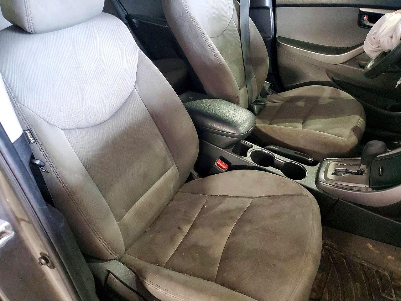 2013 HYUNDAI ELANTRA GLS photo 28