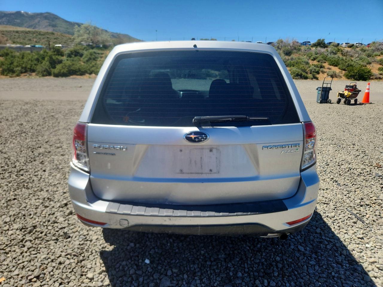 2010 SUBARU FORESTER 2.5X photo 11