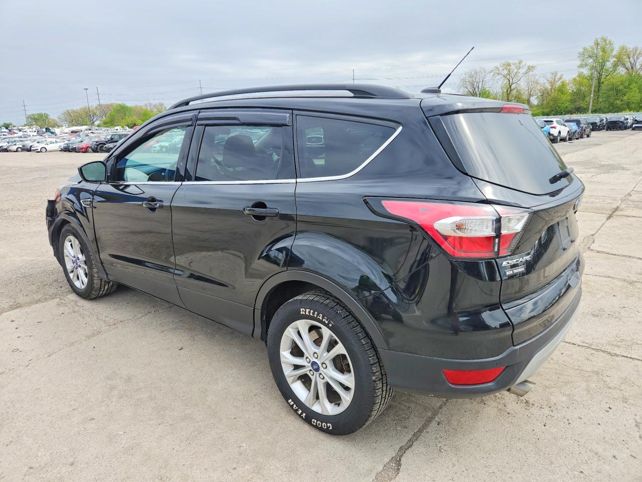2017 FORD ESCAPE SE photo 3