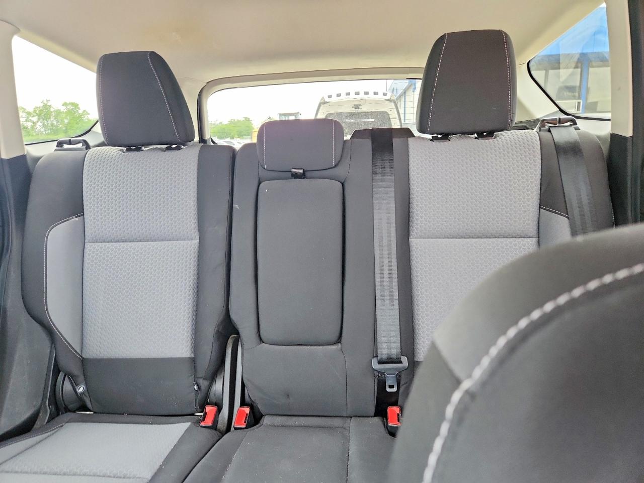 2017 FORD ESCAPE SE photo 19