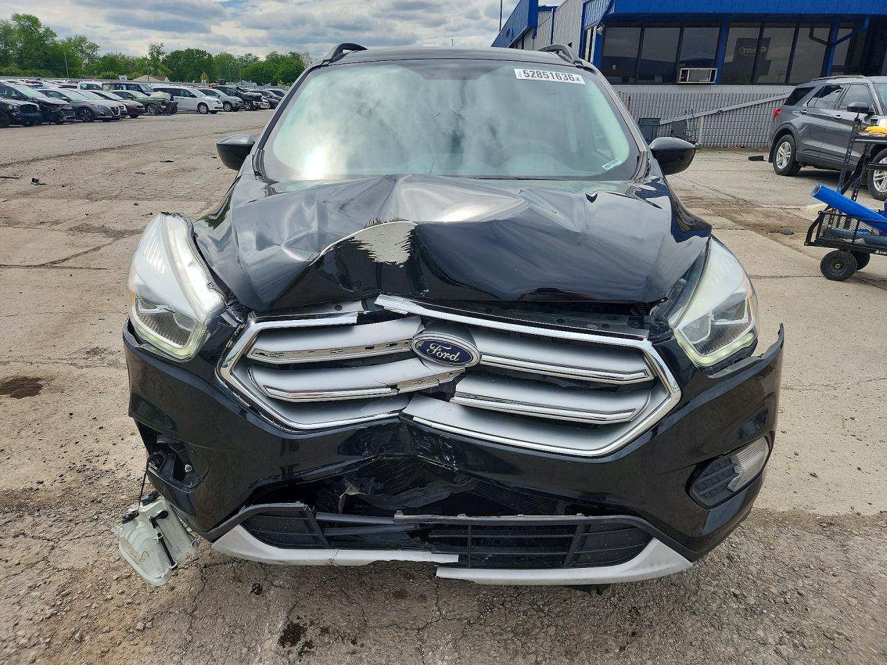 2017 FORD ESCAPE SE photo 9
