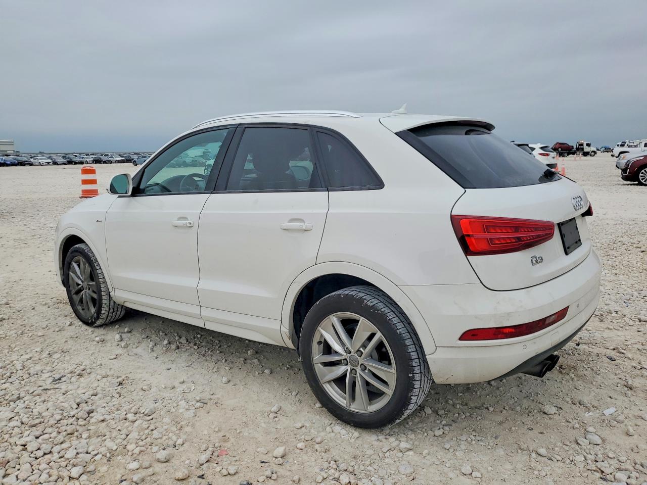 2018 AUDI Q3 PREMIUM photo 4