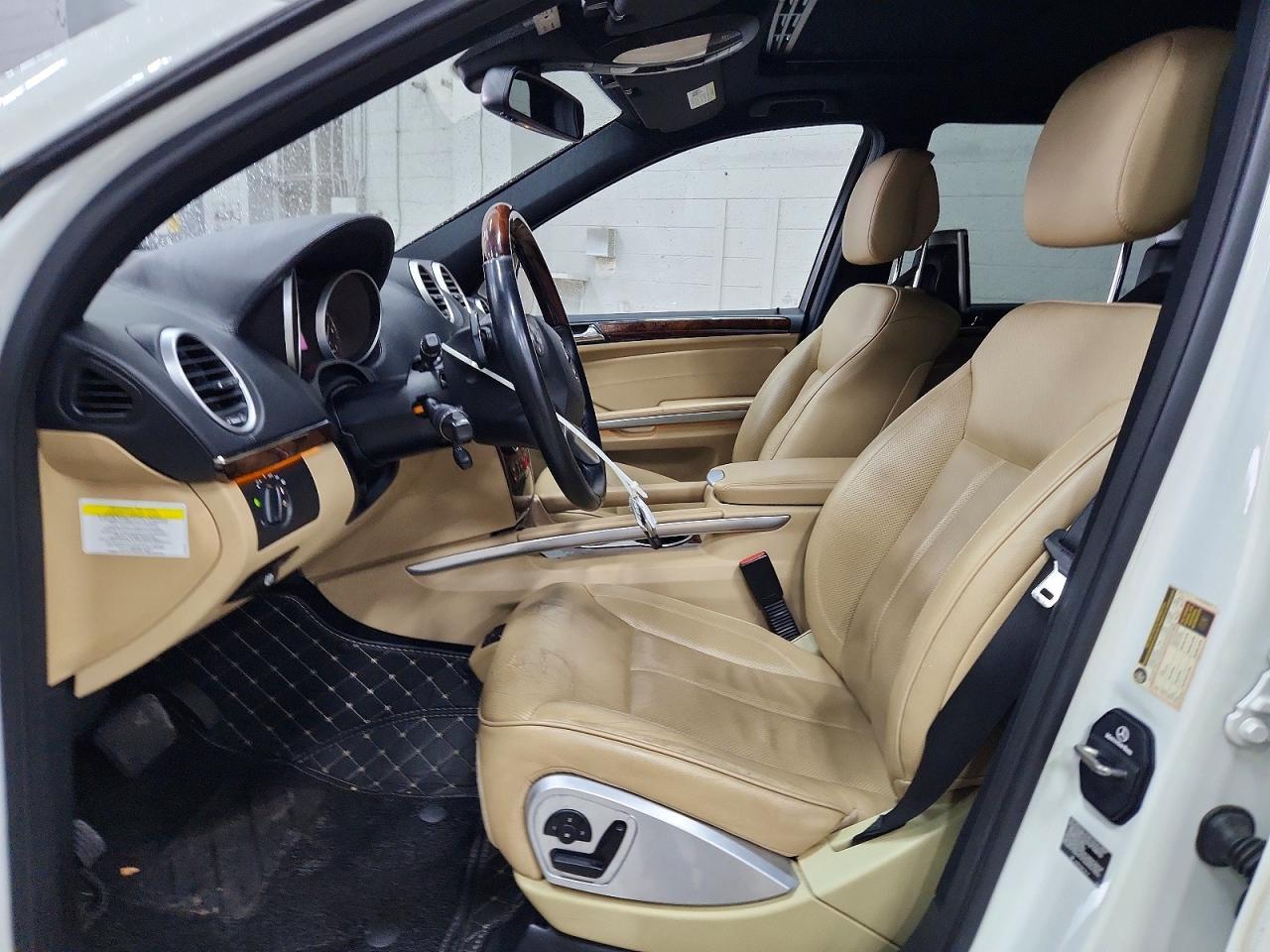 2010 MERCEDES-BENZ GL 550 4MATIC photo 13