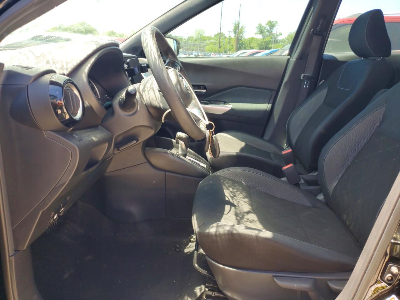2018 NISSAN KICKS SV photo 19