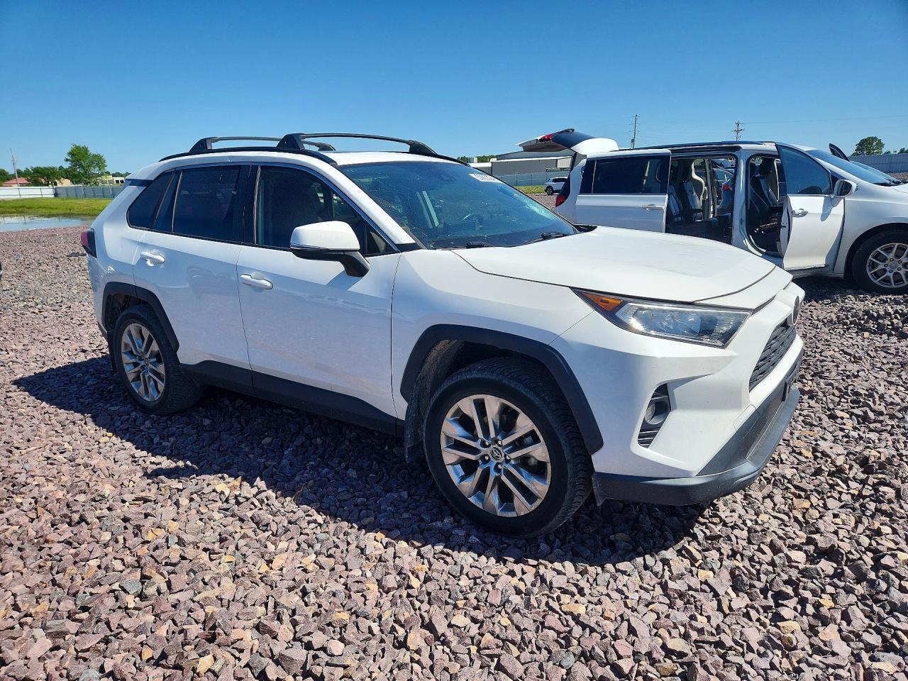 2019 TOYOTA RAV4 XLE PREMIUM photo 10