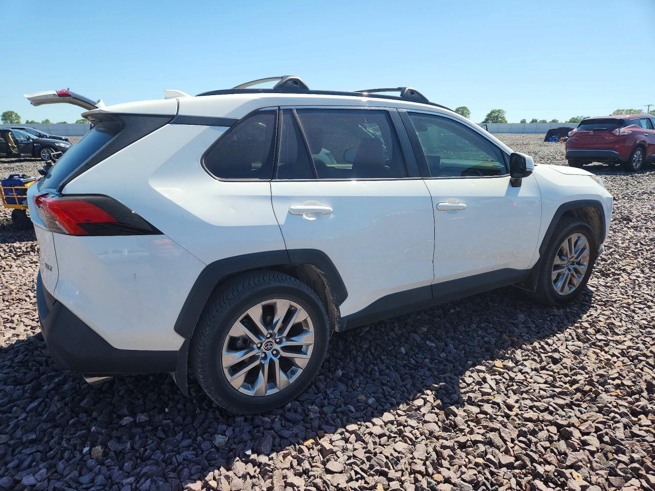2019 TOYOTA RAV4 XLE PREMIUM photo 7