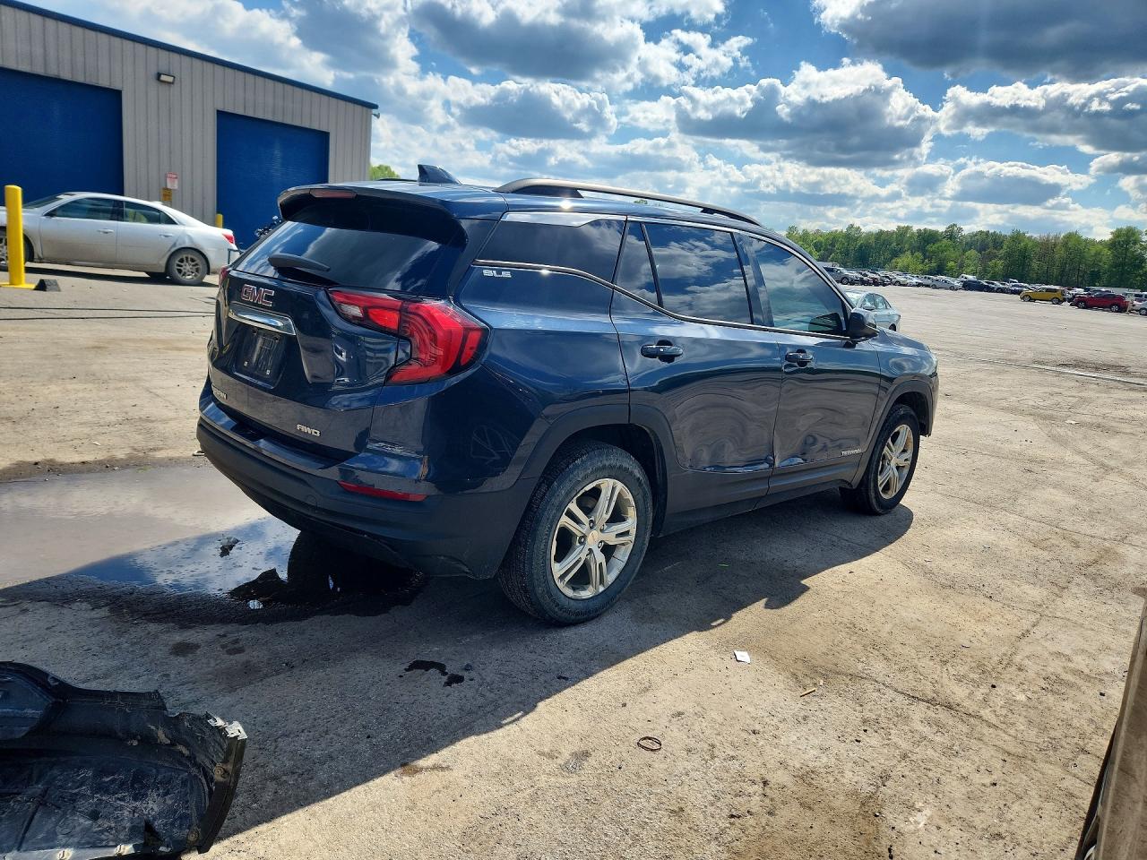 2018 GMC TERRAIN SLE photo 5