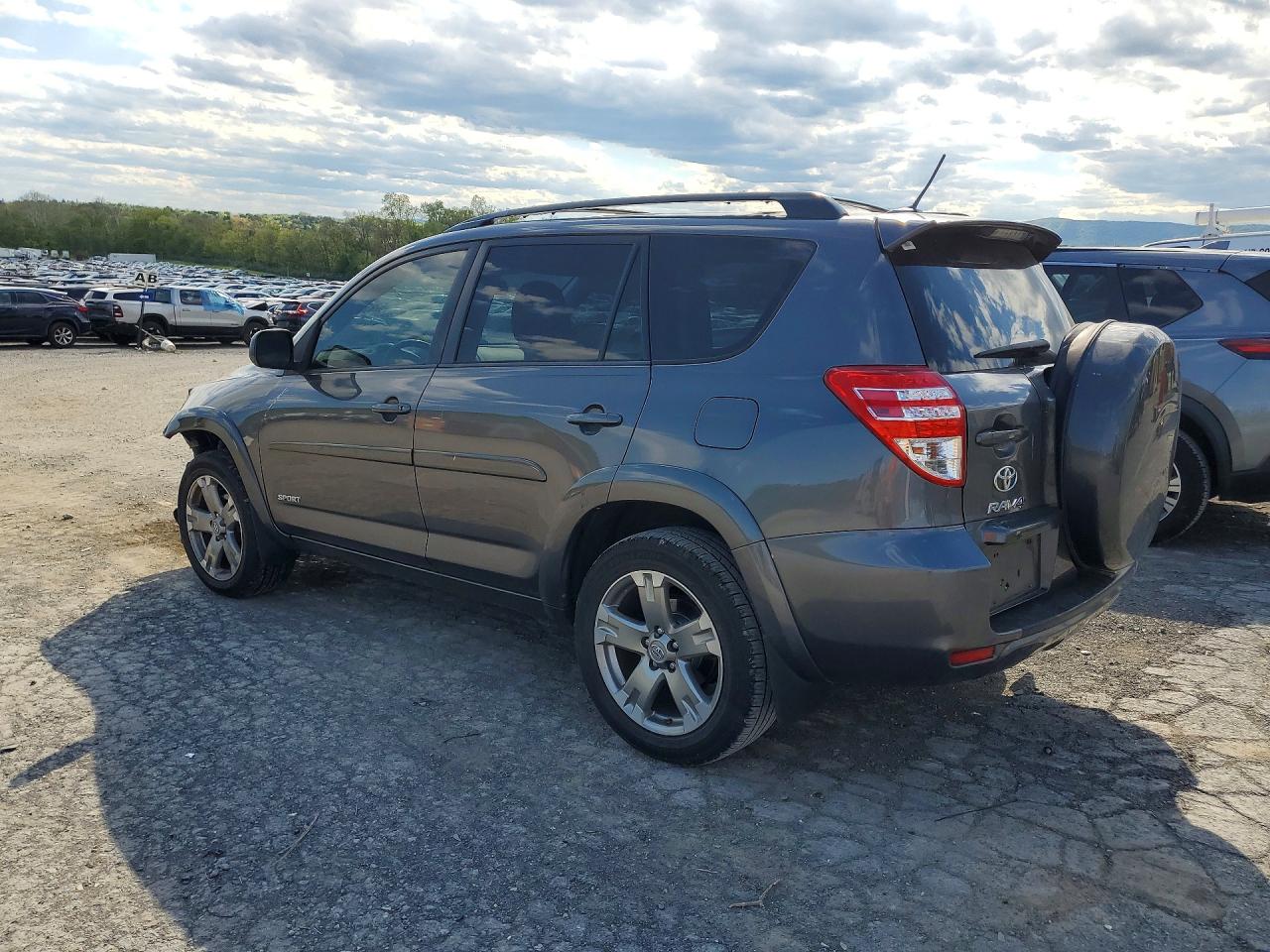 2012 TOYOTA RAV4 photo 3