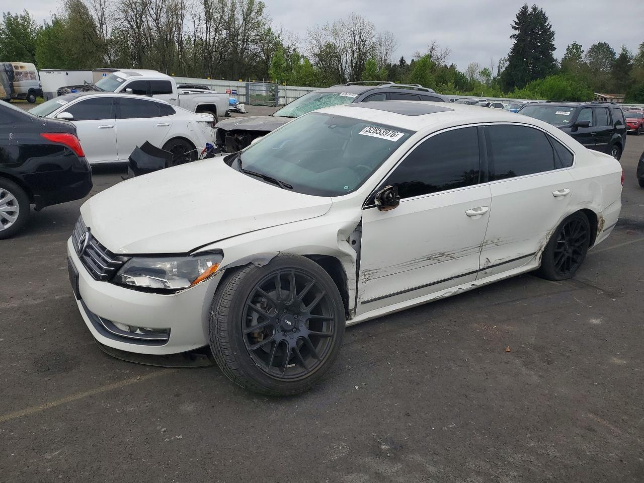 2014 VOLKSWAGEN PASSAT