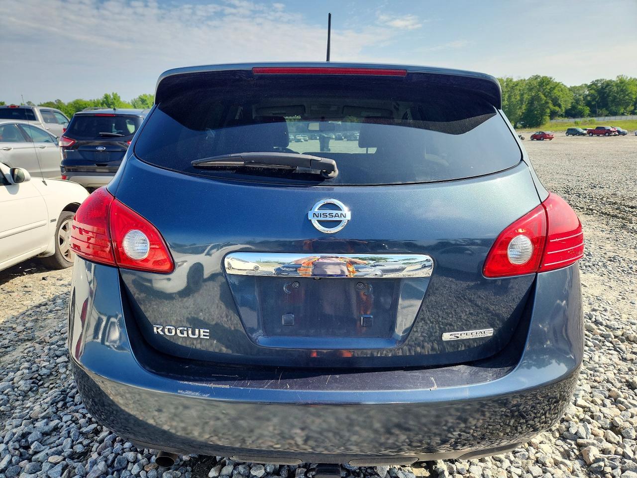 2013 NISSAN ROGUE S photo 11