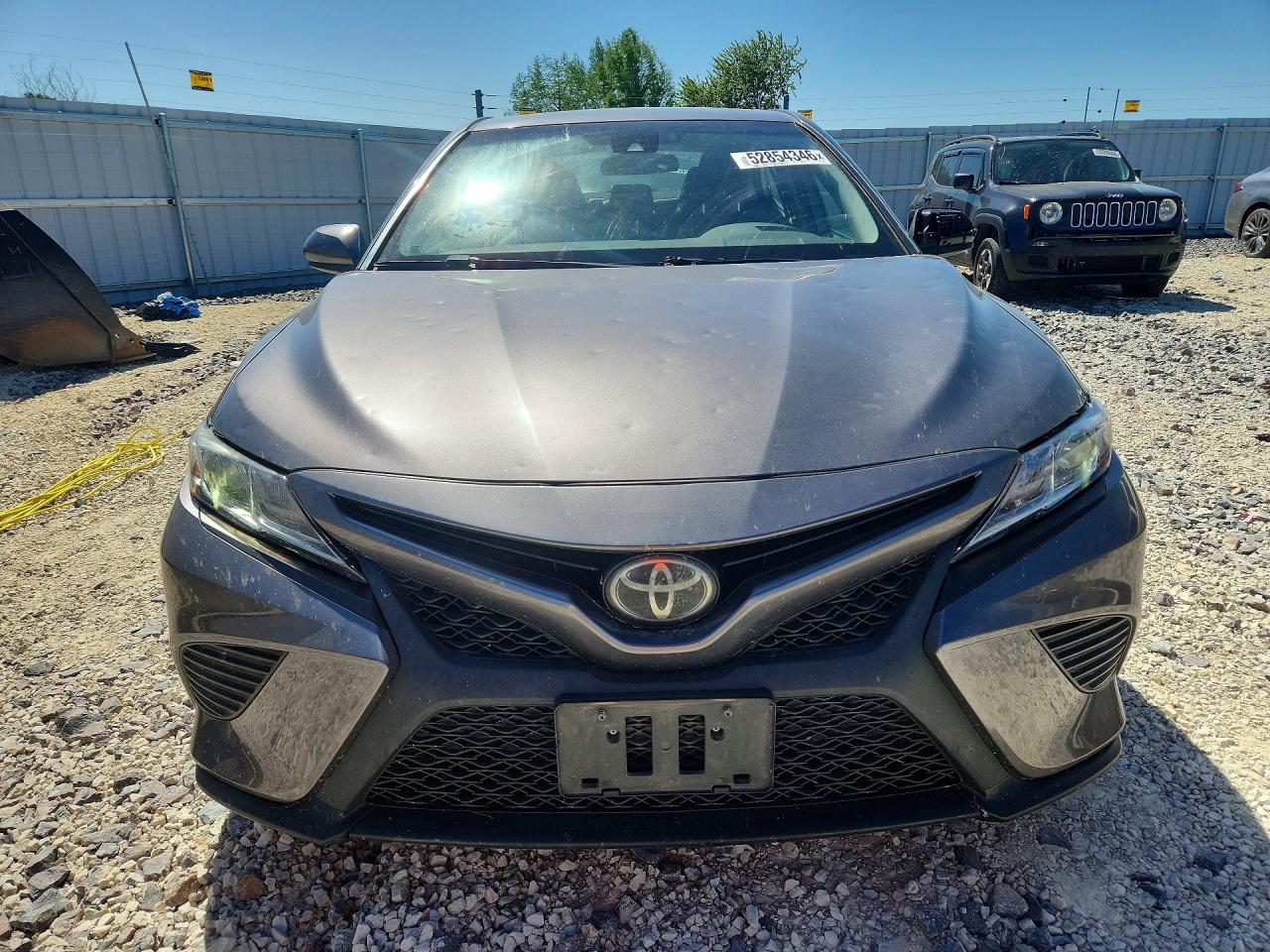 2019 TOYOTA CAMRY SE photo 13