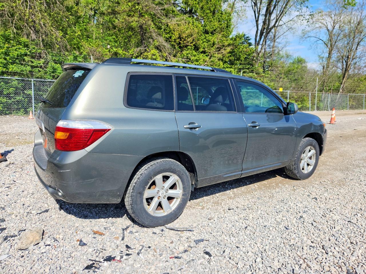2010 TOYOTA HIGHLANDER SE photo 7