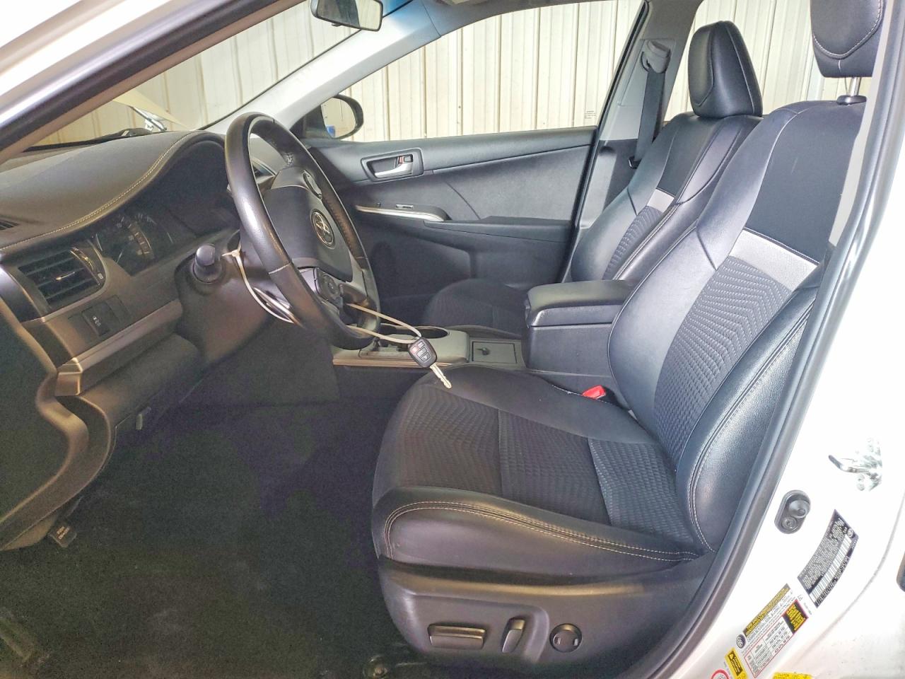 2012 TOYOTA CAMRY SE photo 7