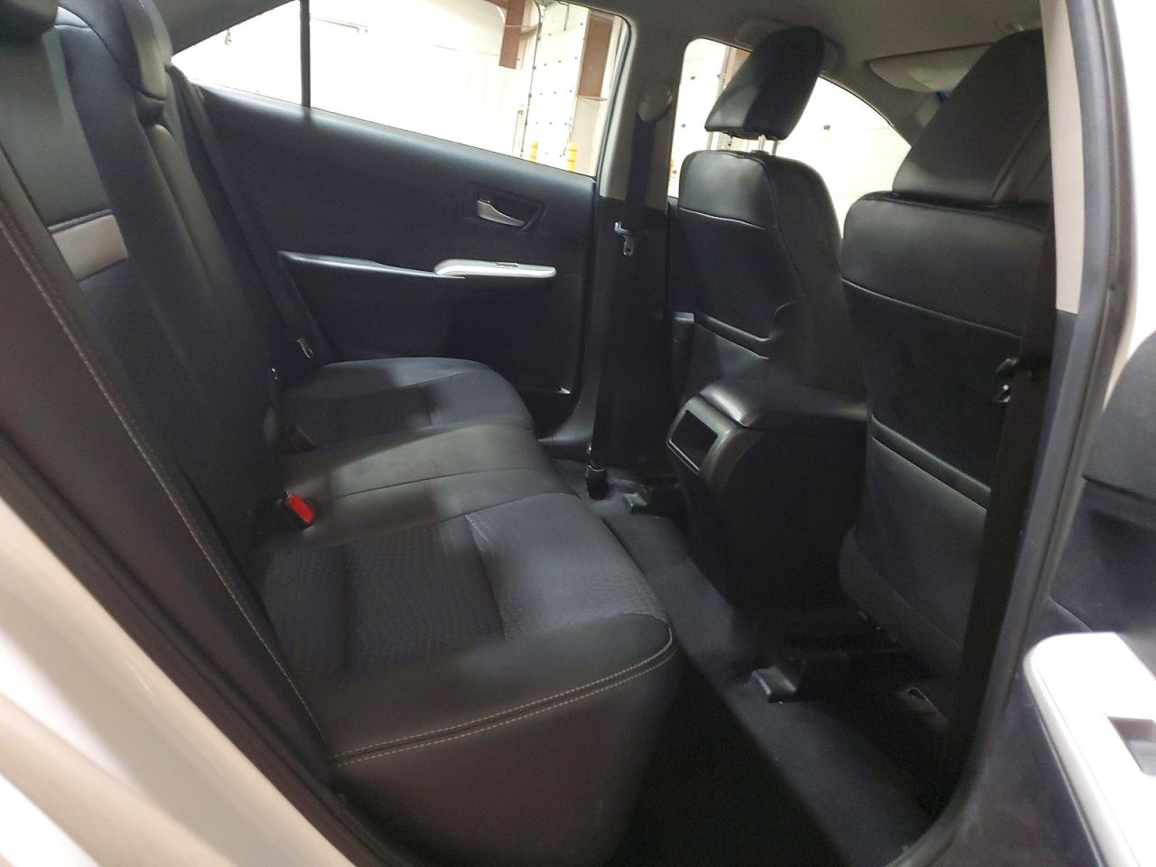 2012 TOYOTA CAMRY SE photo 10