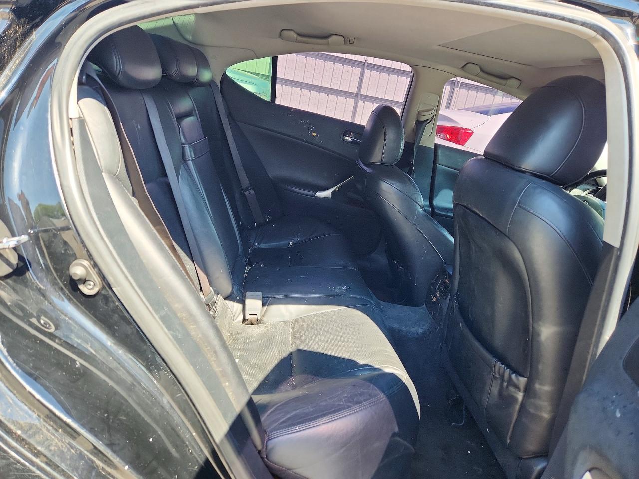 2008 LEXUS IS 250 photo 28