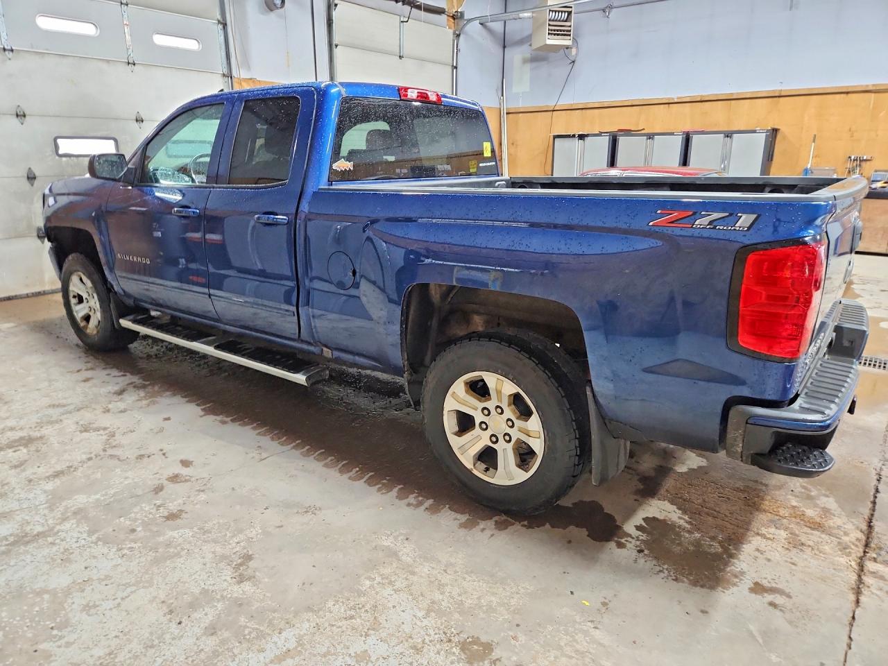 2018 CHEVROLET SILVERADO K1500 LT photo 3