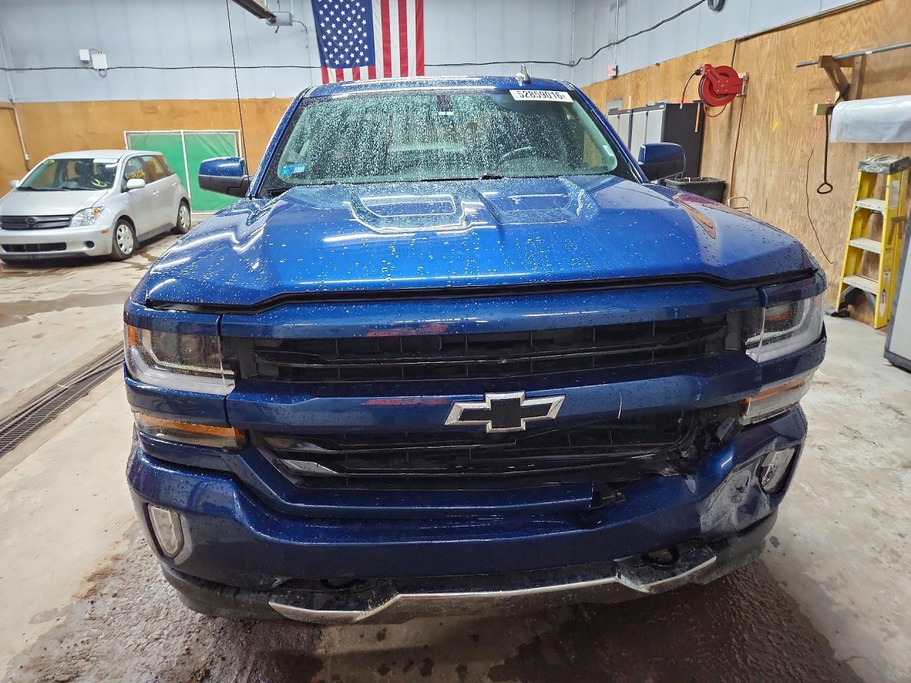 2018 CHEVROLET SILVERADO K1500 LT photo 9
