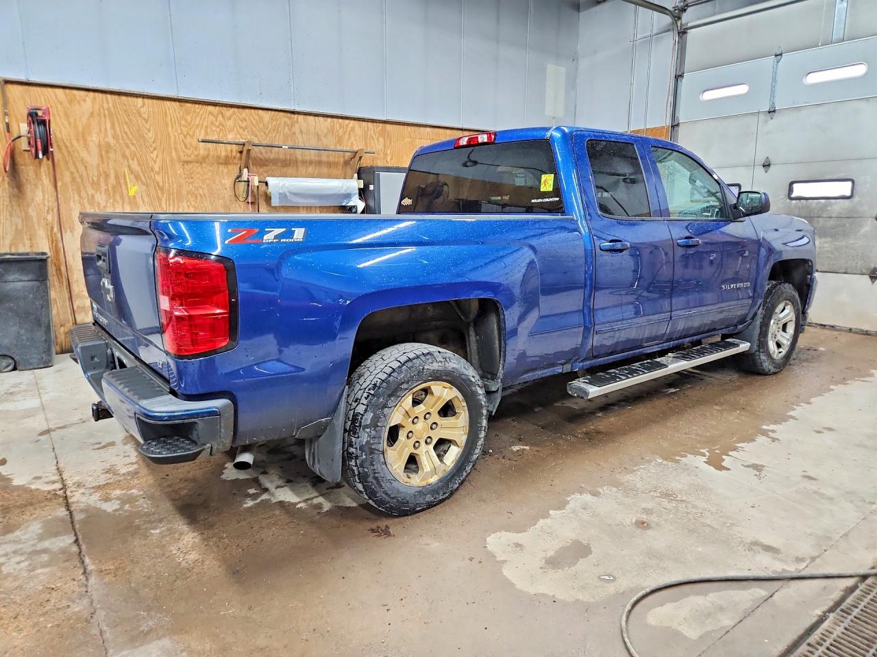 2018 CHEVROLET SILVERADO K1500 LT photo 5