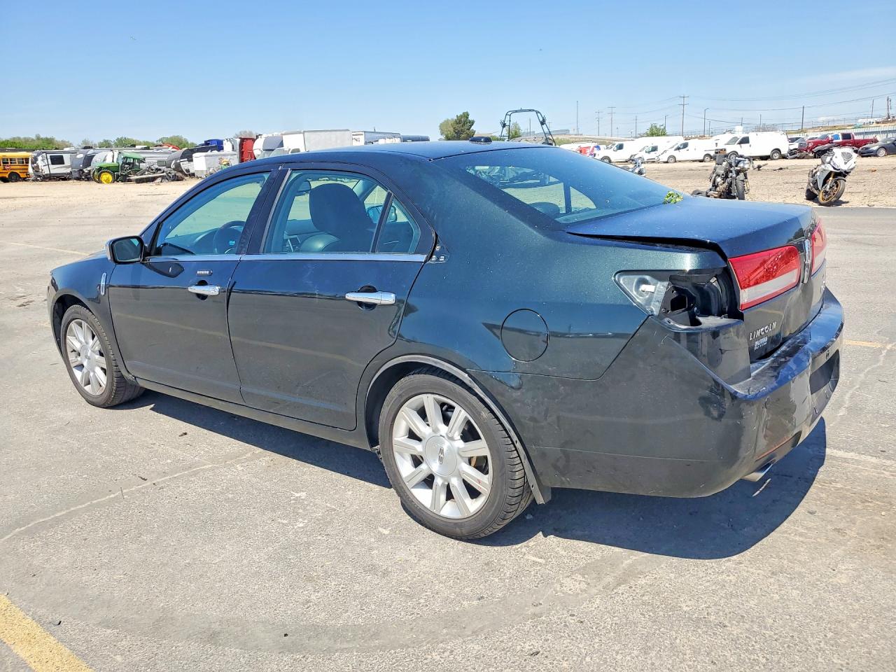 2010 LINCOLN MKZ photo 3