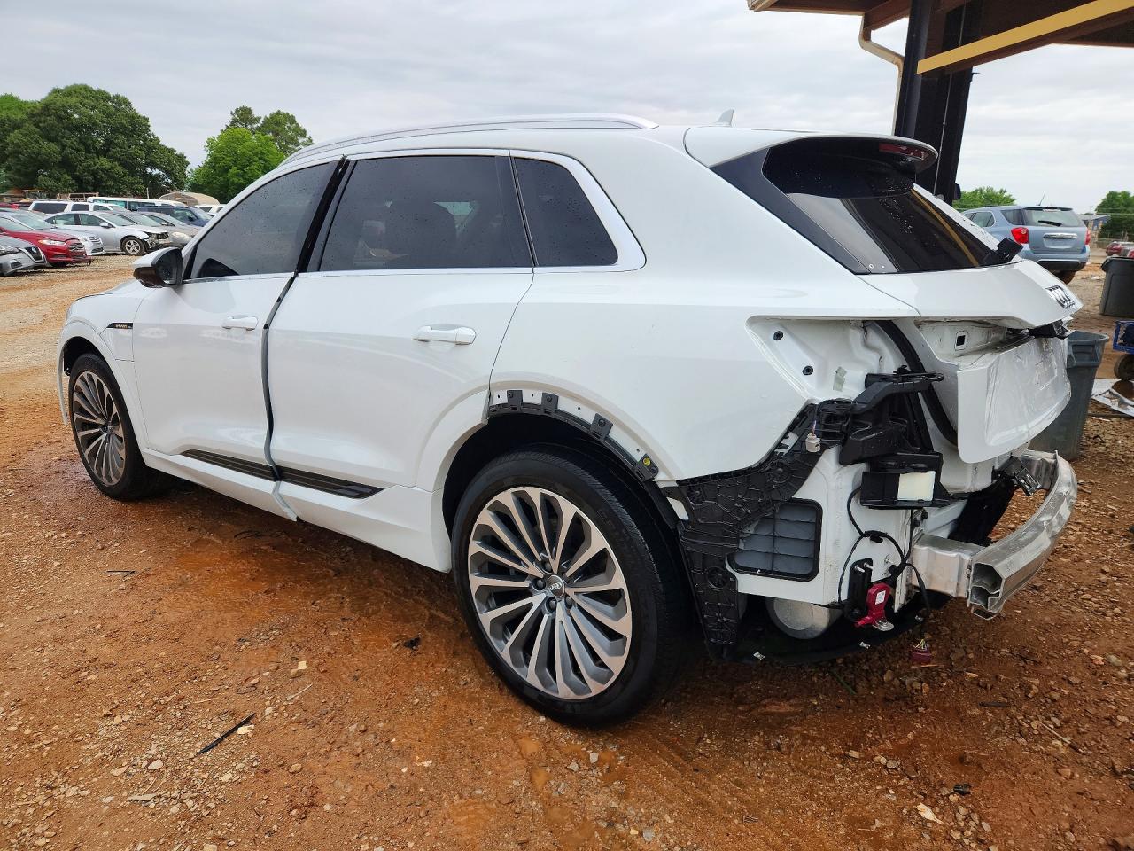 2019 AUDI E-TRON PRESTIGE photo 2