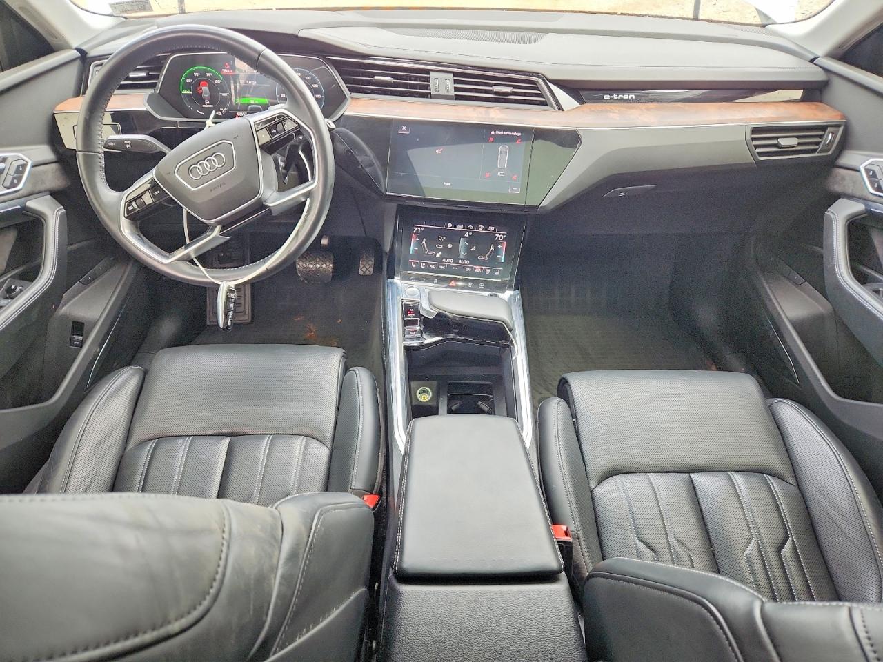 2019 AUDI E-TRON PRESTIGE photo 8