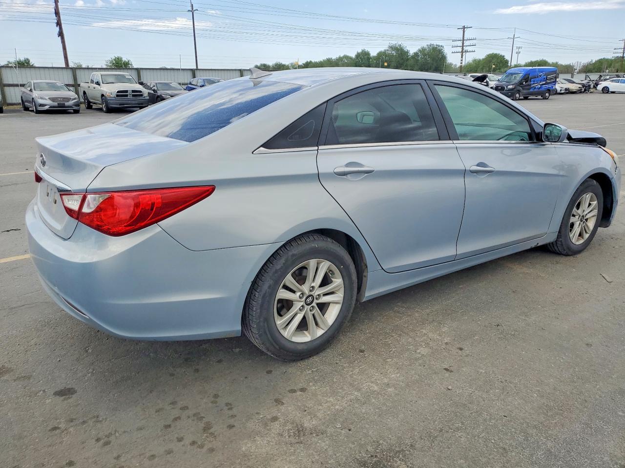 2013 HYUNDAI SONATA GLS photo 5