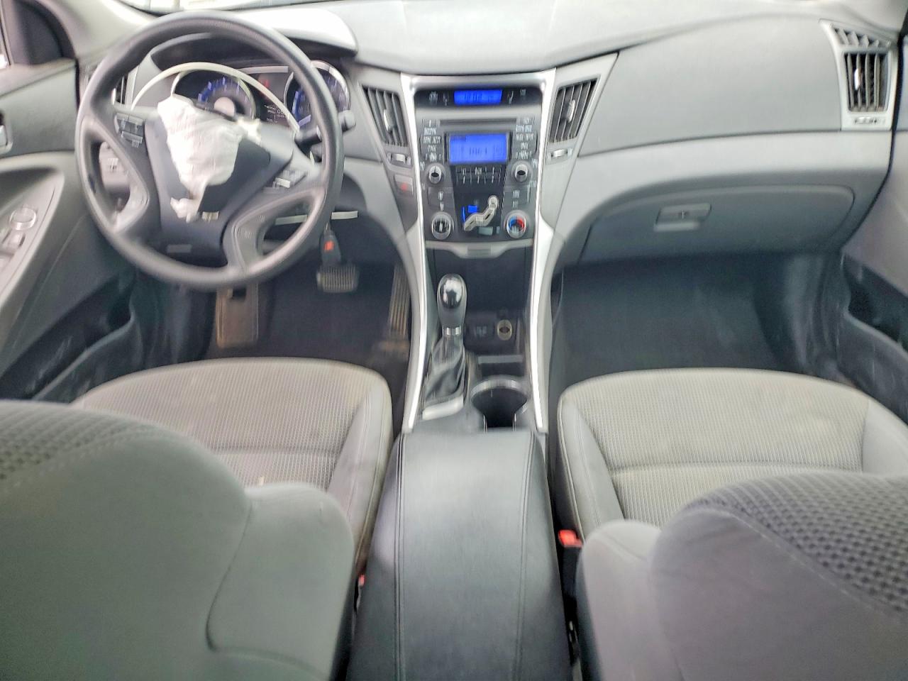 2013 HYUNDAI SONATA GLS photo 15