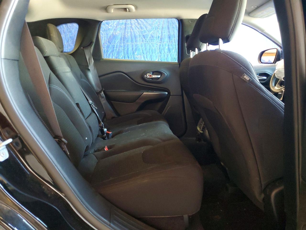 2019 JEEP CHEROKEE LATITUDE photo 21