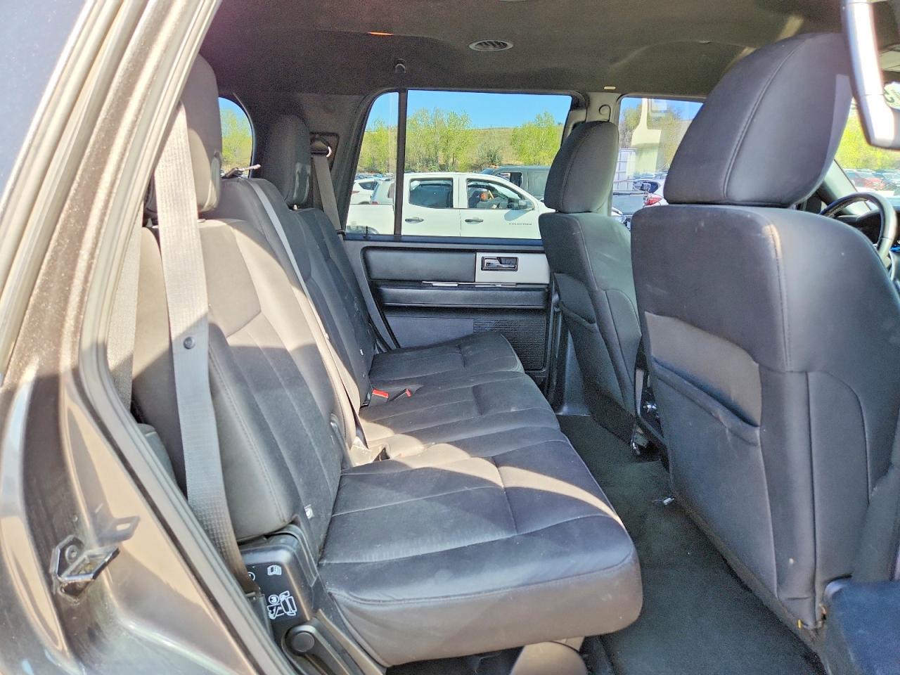 2017 FORD EXPEDITION XLT photo 11