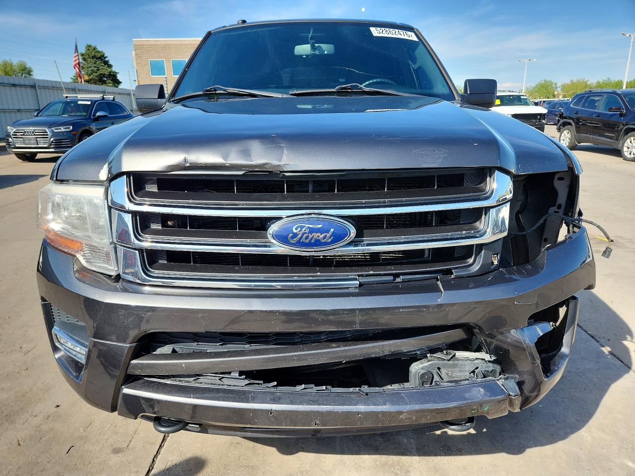 2017 FORD EXPEDITION XLT photo 5