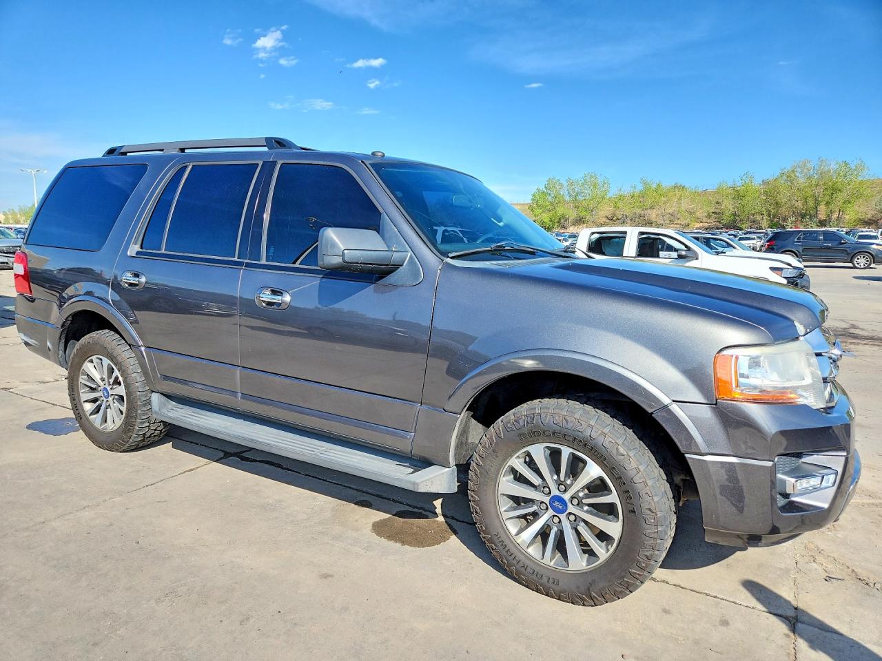 2017 FORD EXPEDITION XLT photo 4