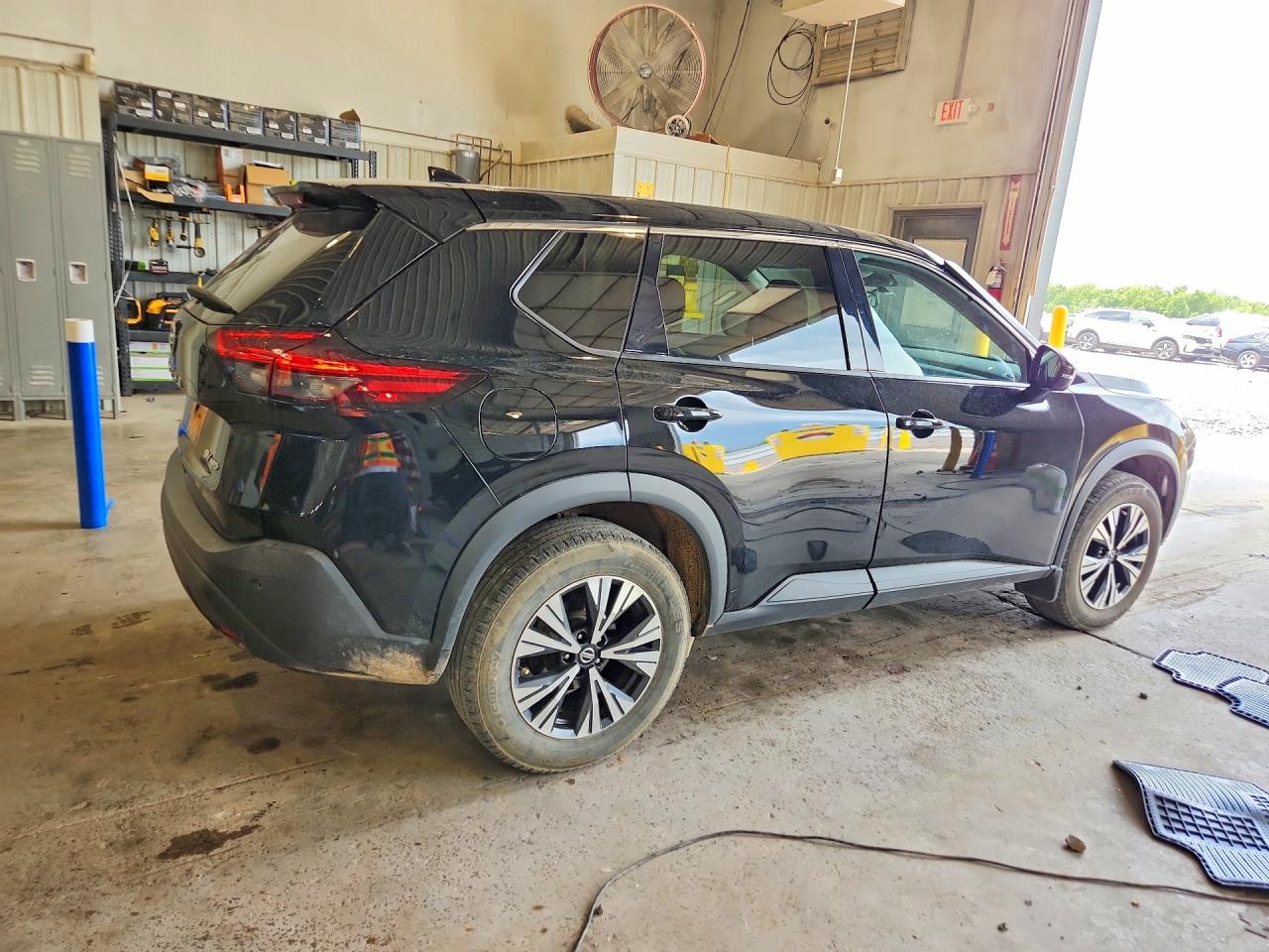 2021 NISSAN ROGUE SV photo 7