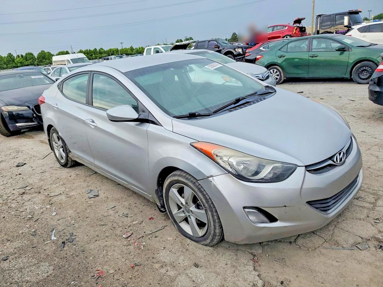 2013 HYUNDAI ELANTRA GLS photo 10