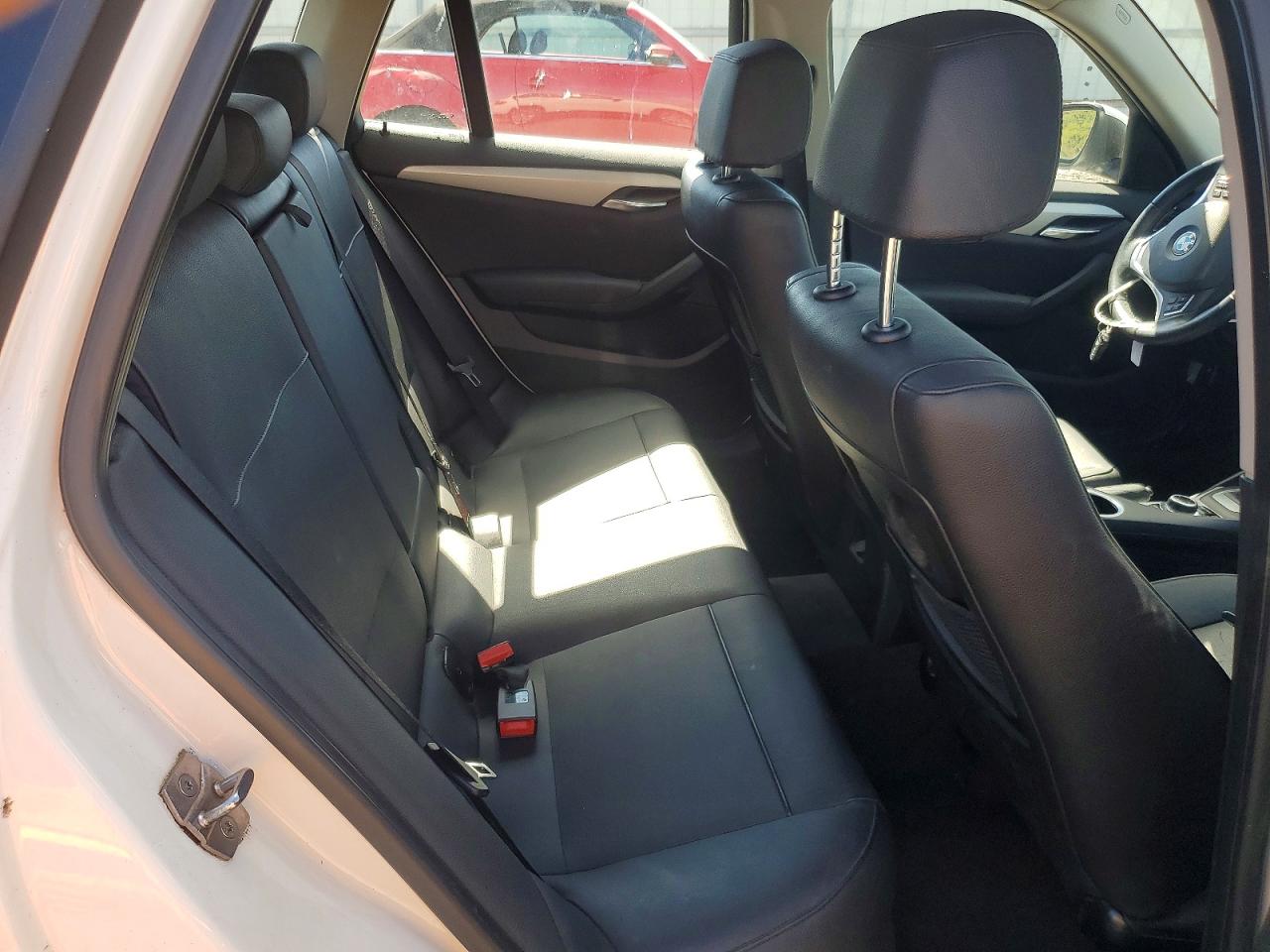 2015 BMW X1 XDRIVE28I photo 28