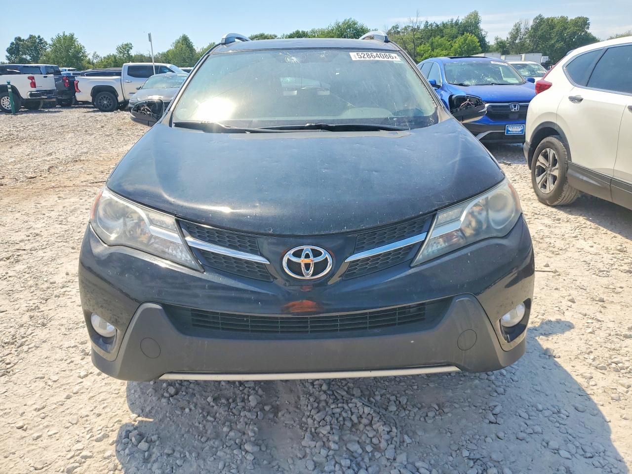 2015 TOYOTA RAV4 XLE photo 13