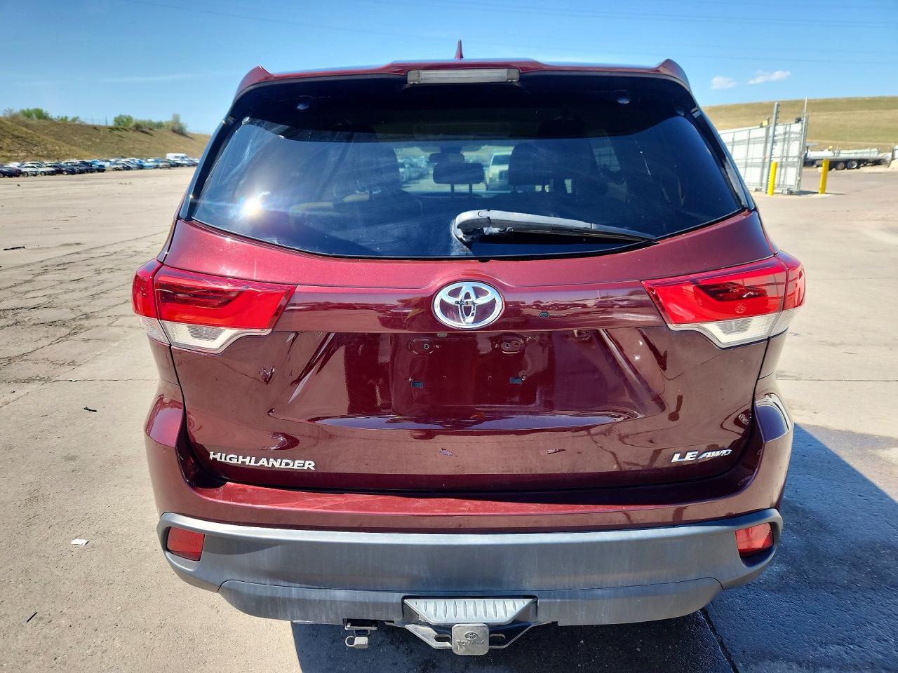 2019 TOYOTA HIGHLANDER LE PLUS photo 11