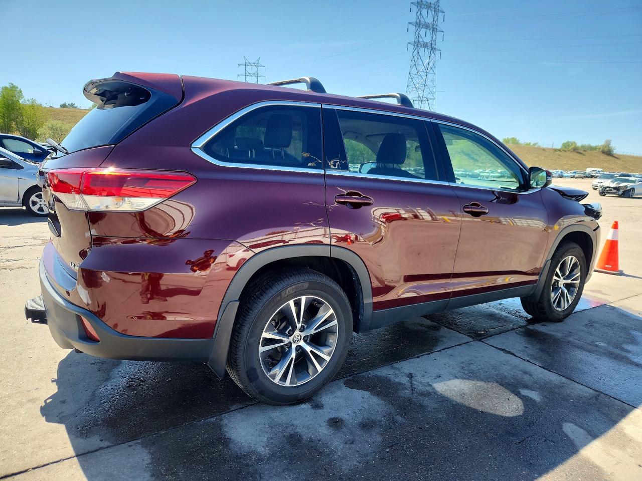 2019 TOYOTA HIGHLANDER LE PLUS photo 5