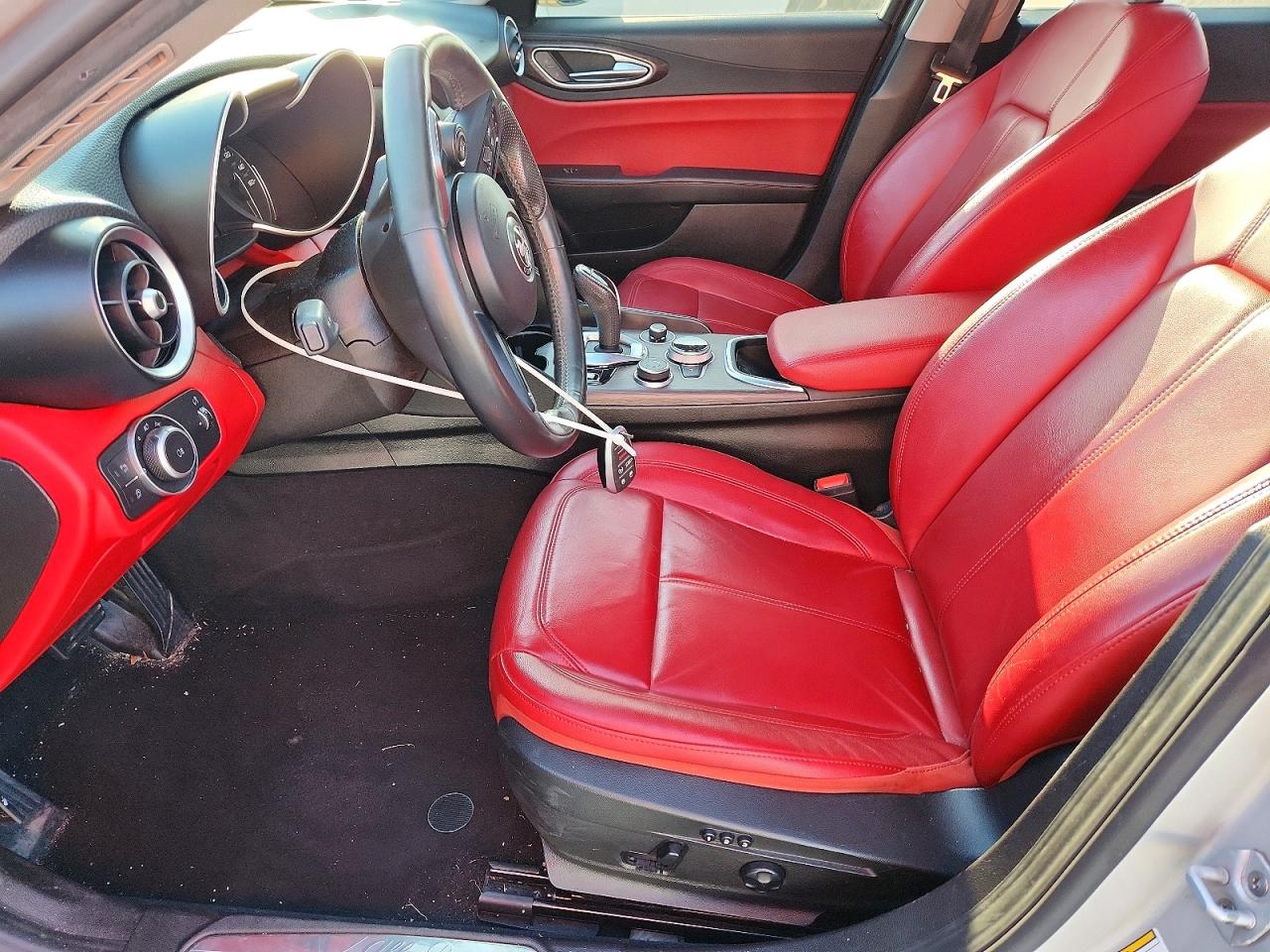 2021 ALFA ROMEO GIULIA TI photo 13
