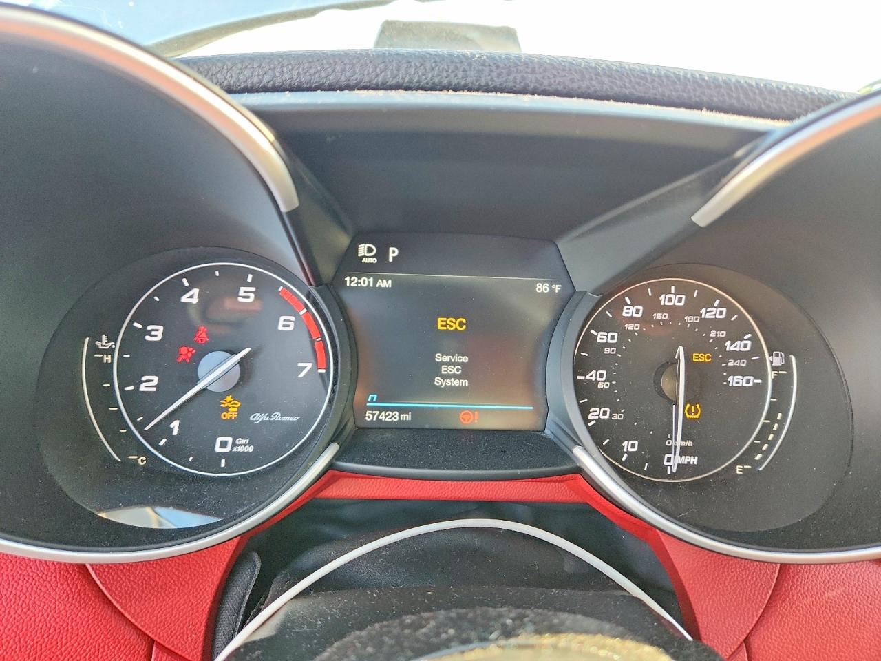 2021 ALFA ROMEO GIULIA TI photo 17