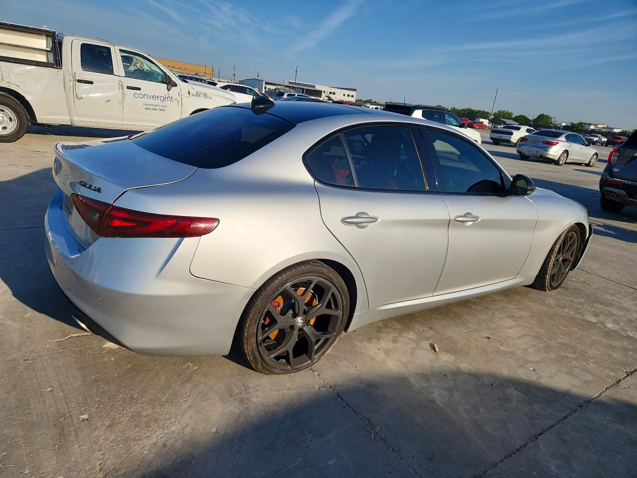 2021 ALFA ROMEO GIULIA TI photo 5